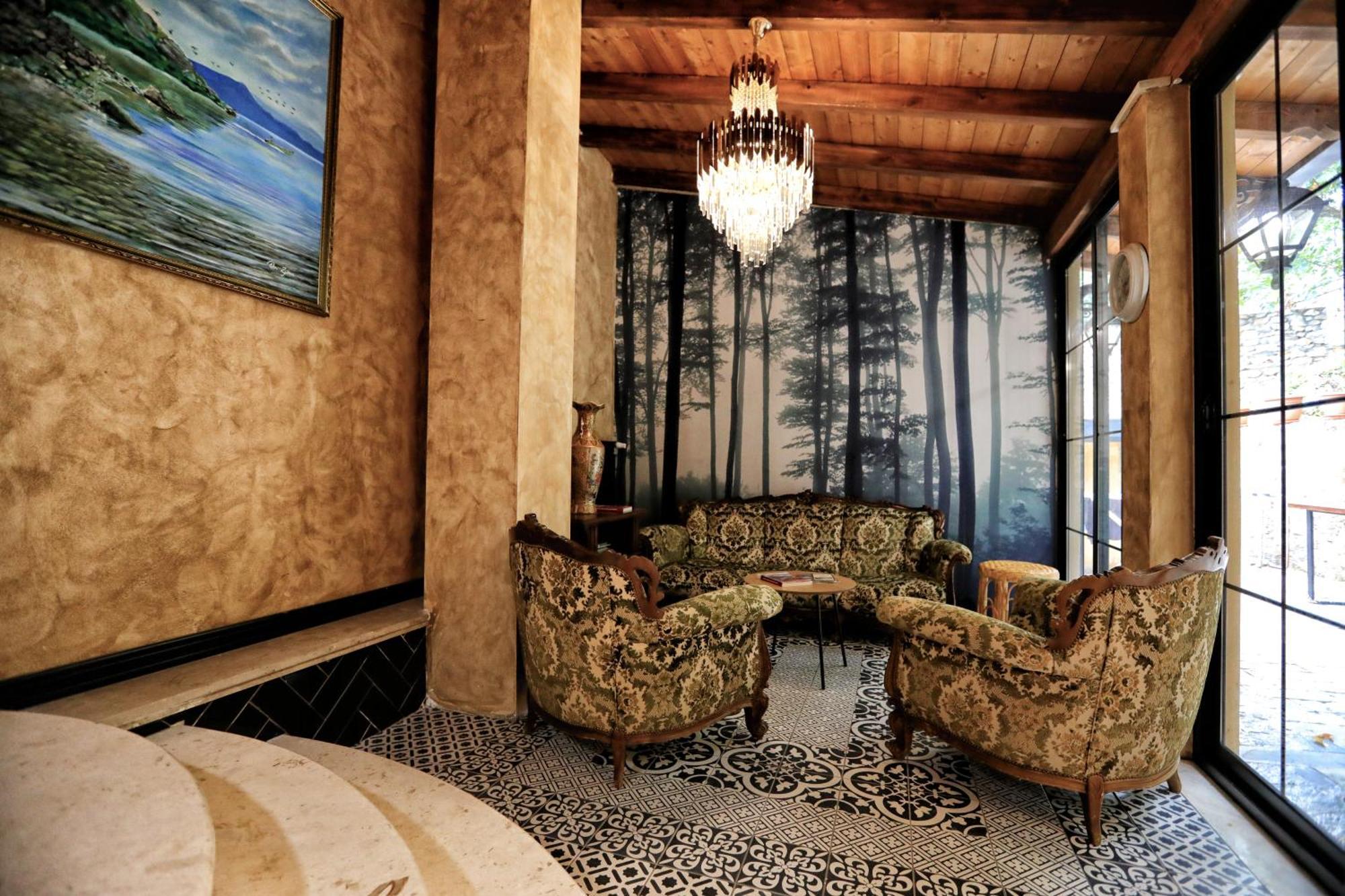 Hotel Labiatan Zogaji Kültér fotó