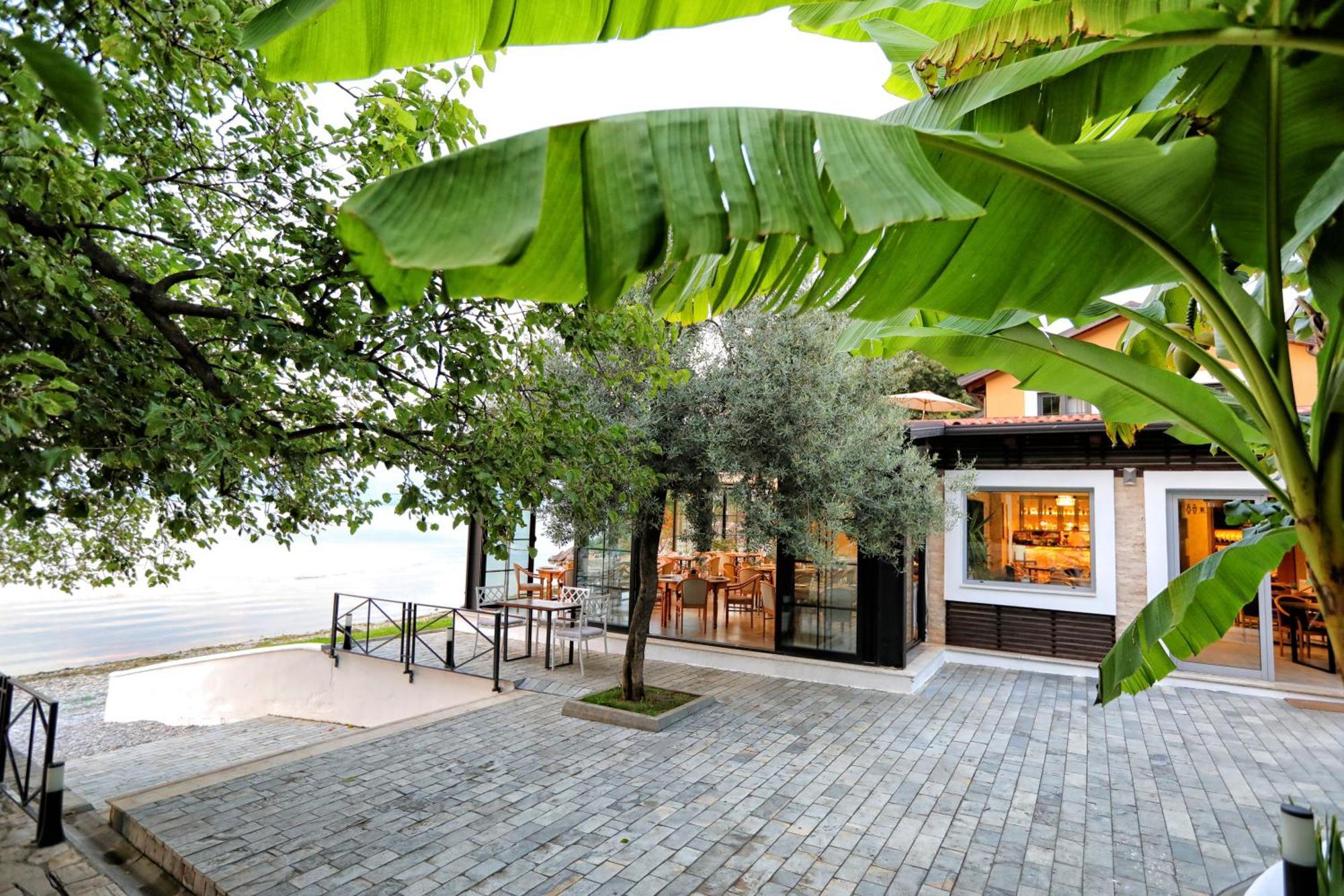 Hotel Labiatan Zogaji Kültér fotó