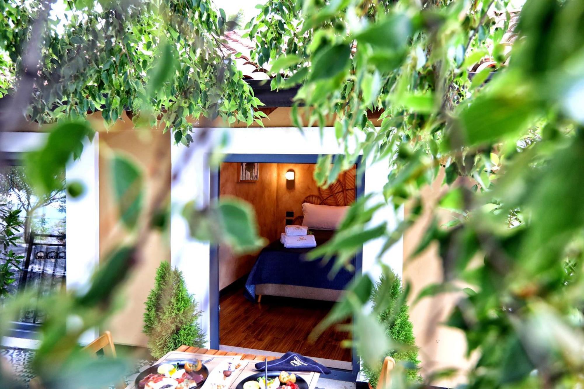 Hotel Labiatan Zogaji Kültér fotó