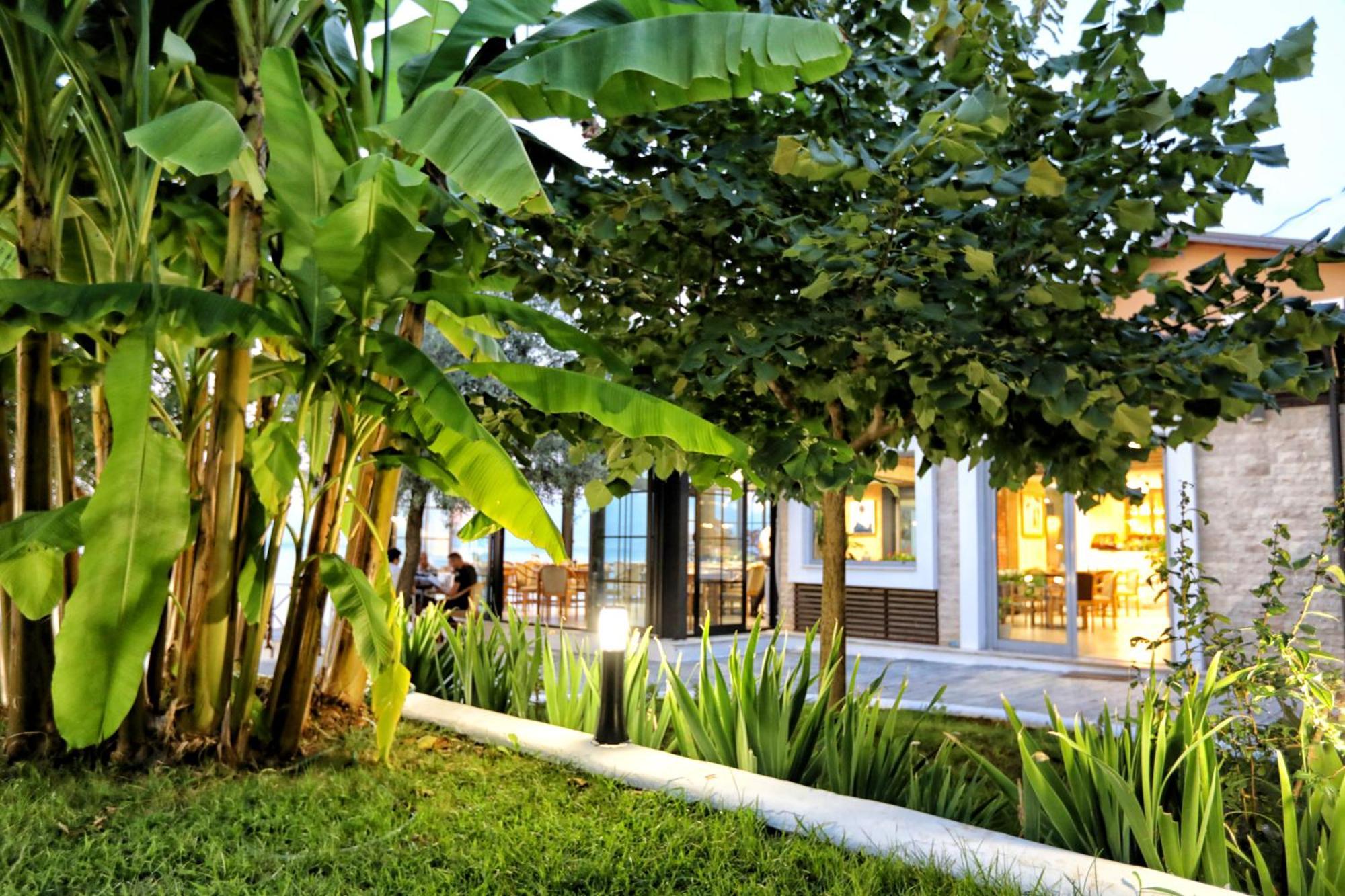 Hotel Labiatan Zogaji Kültér fotó